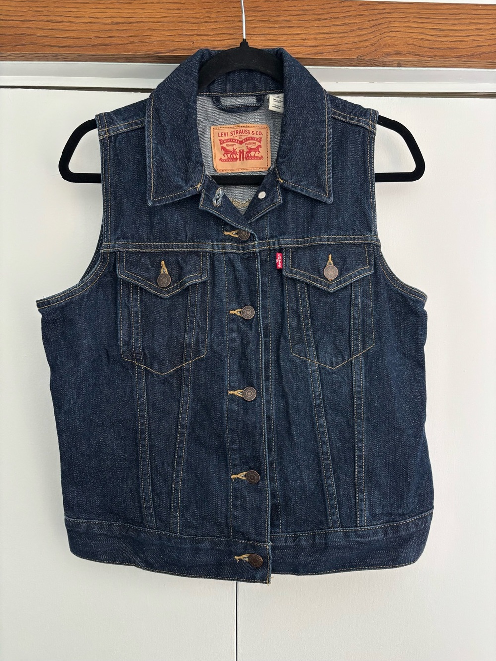 Levi’s western vest size large